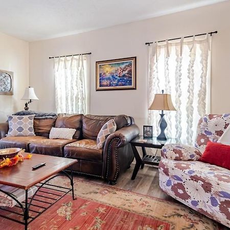 קיאהוגה פולס Cottage In The Falls, 2 B, 2 Bath, Fireplace מראה חיצוני תמונה
